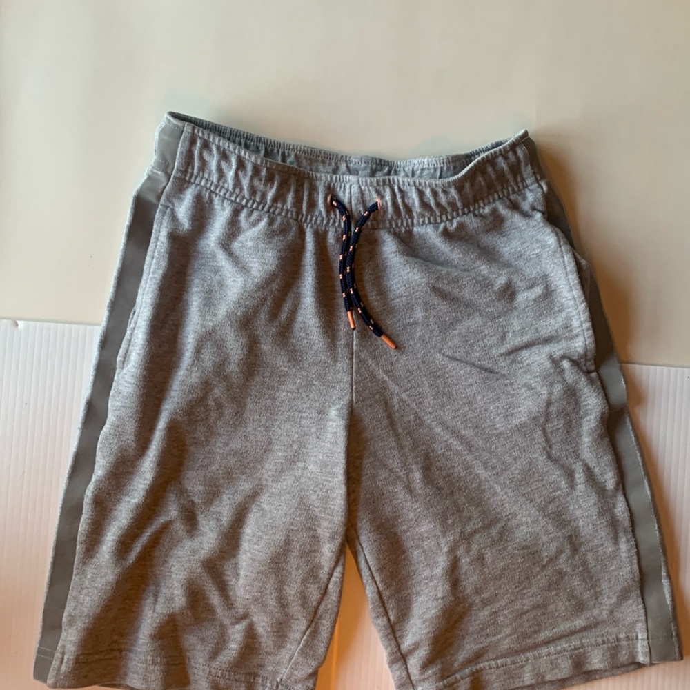 Medium shorts